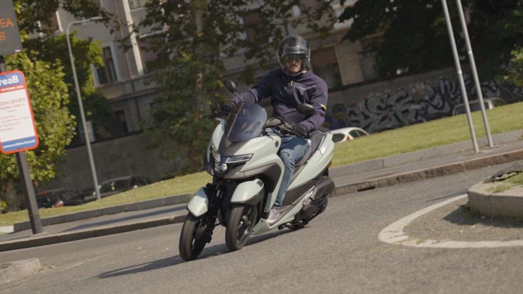 Yamaha Tricity 125: snello come uno scooter, stabile come un tre ruote. Ecco perché ci piace